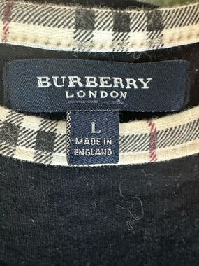 Burberry Black T-Shirt Top with Classic Ivory Check Neckline Trim